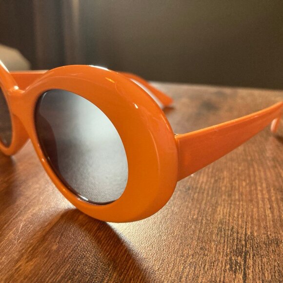 NWOT Unbranded Women's Rounded Oval Orange Cat Eye Kurt Cobain Style Sunglasses - Picture 6 of 6